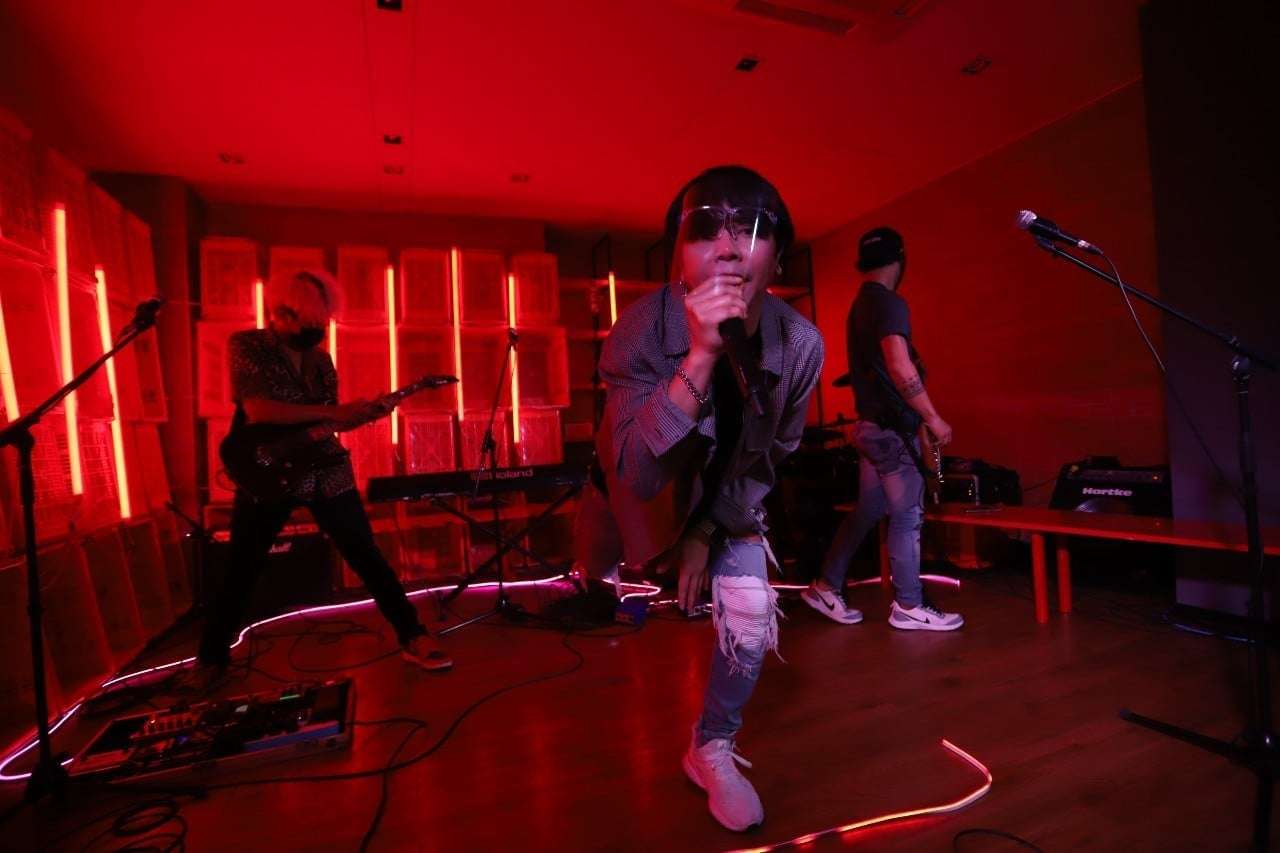 Gu Ja Len Live Music